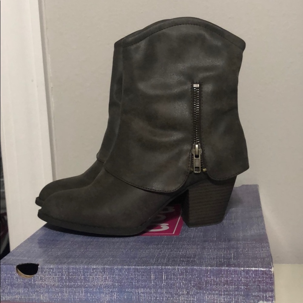 Pop Booties - Picture 3 of 6